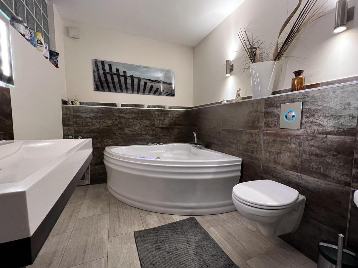 Fewo Mit Garten, Kamin U. Whirlpool เบอร์ลิน ภายนอก รูปภาพ